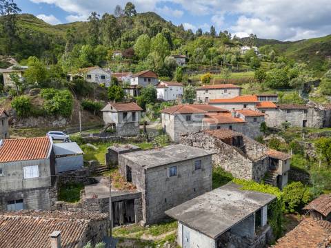Moradia para Restaurar T0 Venda em Valdreu,Vila Verde