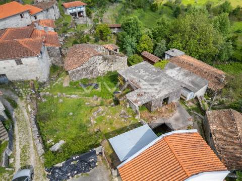 Moradia para Restaurar T0 Venda em Valdreu,Vila Verde