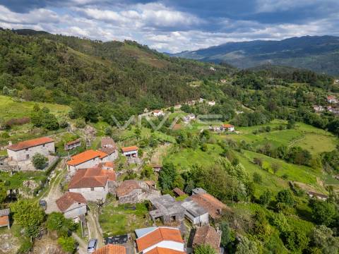 Moradia para Restaurar T0 Venda em Valdreu,Vila Verde