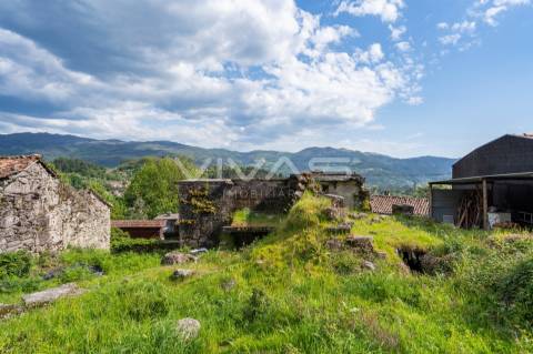 Moradia para Restaurar T0 Venda em Valdreu,Vila Verde