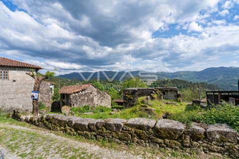 Moradia para Restaurar T0 Venda em Valdreu,Vila Verde