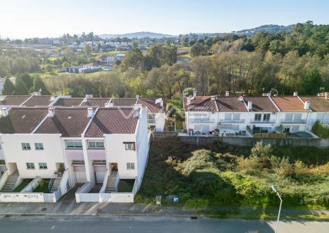 Lote de terreno  em Soutelo, Vila Verde