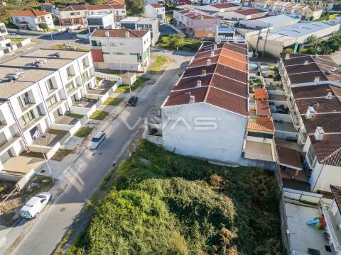 Lote de terreno  em Soutelo, Vila Verde