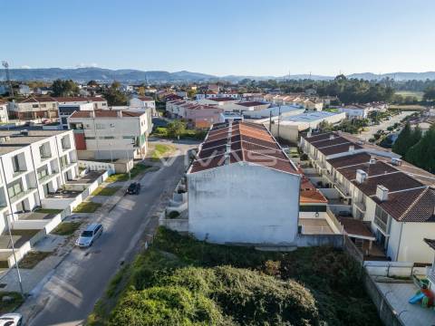 Lote de terreno  em Soutelo, Vila Verde