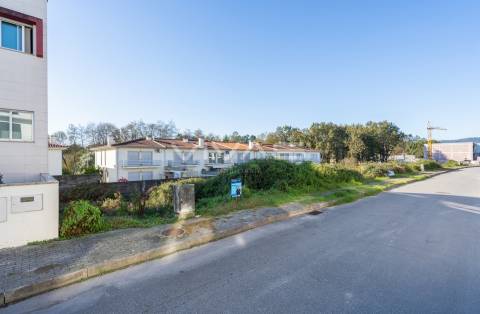 Lote de terreno  em Soutelo, Vila Verde