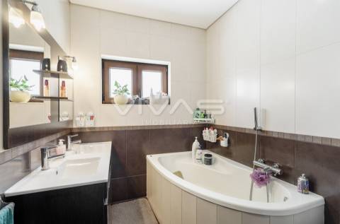 Moradia T4+1 Venda em Lage,Vila Verde