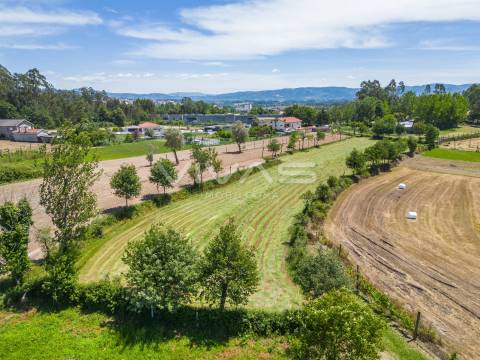 Terreno  Venda em Vila Verde e Barbudo,Vila Verde