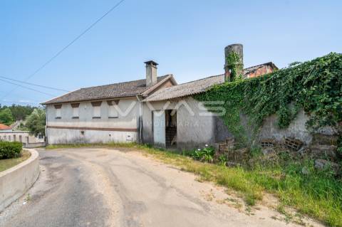 Moradia T4 Venda em Escariz (São Mamede) e Escariz (São Martinho),Vila Verde
