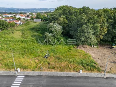 Lote de Terreno  Venda em Loureira,Vila Verde