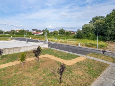 Lote de Terreno  Venda em Loureira,Vila Verde