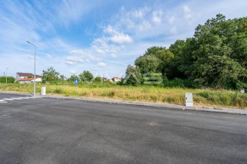 Lote de Terreno  Venda em Loureira,Vila Verde