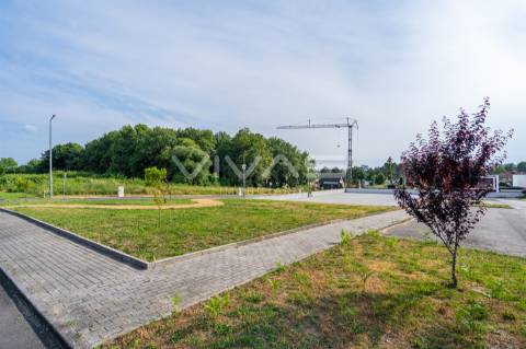 Lote de Terreno  Venda em Loureira,Vila Verde