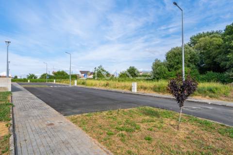 Lote de Terreno  Venda em Loureira,Vila Verde