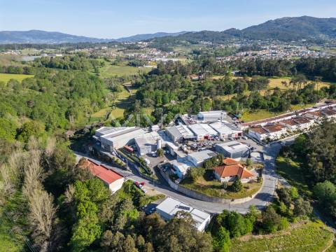 Armazém  Venda em Ferreiros, Prozelo e Besteiros,Amares