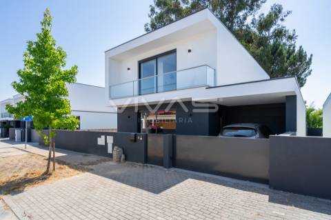 Moradia T3 Venda em Soutelo,Vila Verde