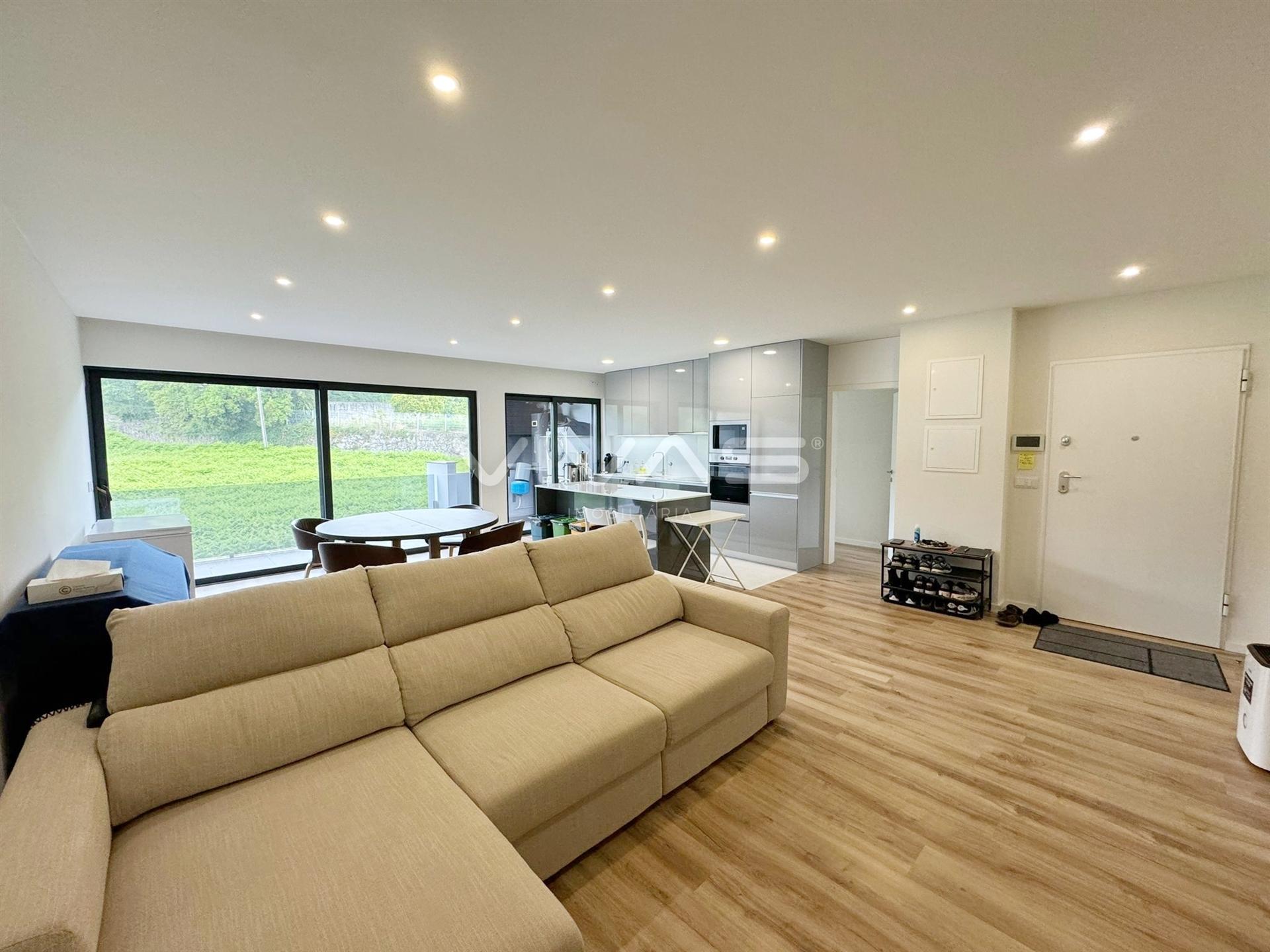 Apartamento T3 em Gualtar, mobilado e equipado