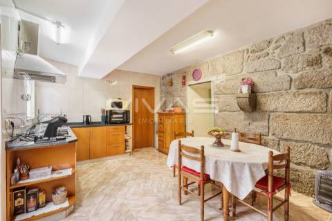 Moradia T4 Venda em Crespos e Pousada,Braga