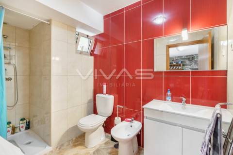 Moradia T4 Venda em Crespos e Pousada,Braga