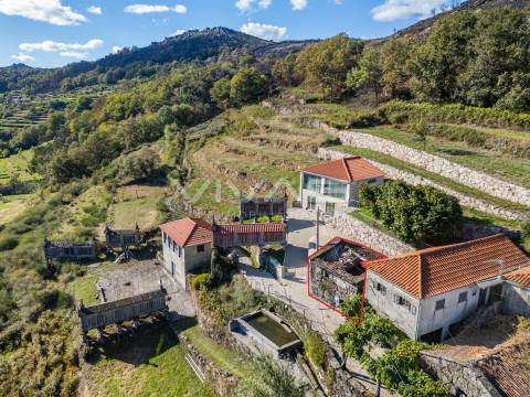 Moradia para Restaurar T0 Venda em Cibões e Brufe,Terras de Bouro