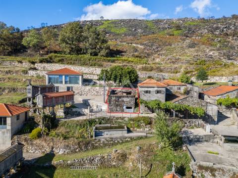 Moradia para Restaurar T0 Venda em Cibões e Brufe,Terras de Bouro