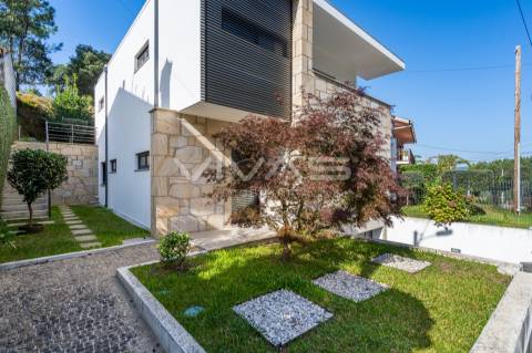 Moradia T3+1 Venda em Marrancos e Arcozelo,Vila Verde