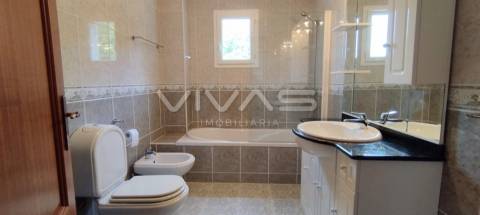 Moradia T4 Arrendamento em Fiscal,Amares