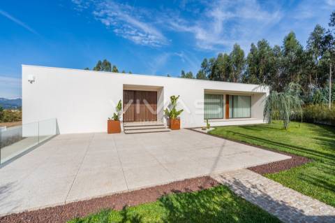 Moradia T4+1 Venda em Lanhas,Vila Verde