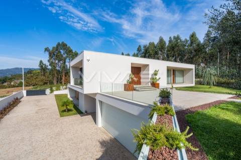 Moradia T4+1 Venda em Lanhas,Vila Verde