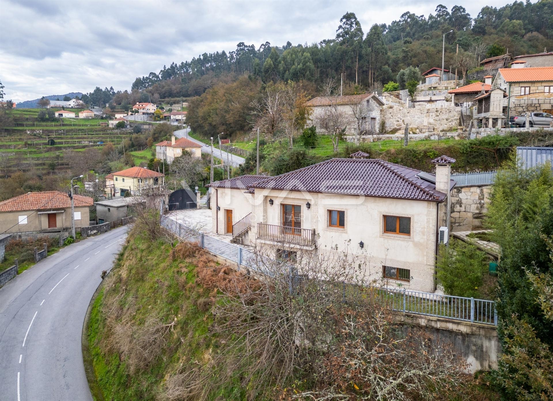 Moradia T3 Venda em Sande, Vilarinho, Barros e Gomide,Vila Verde