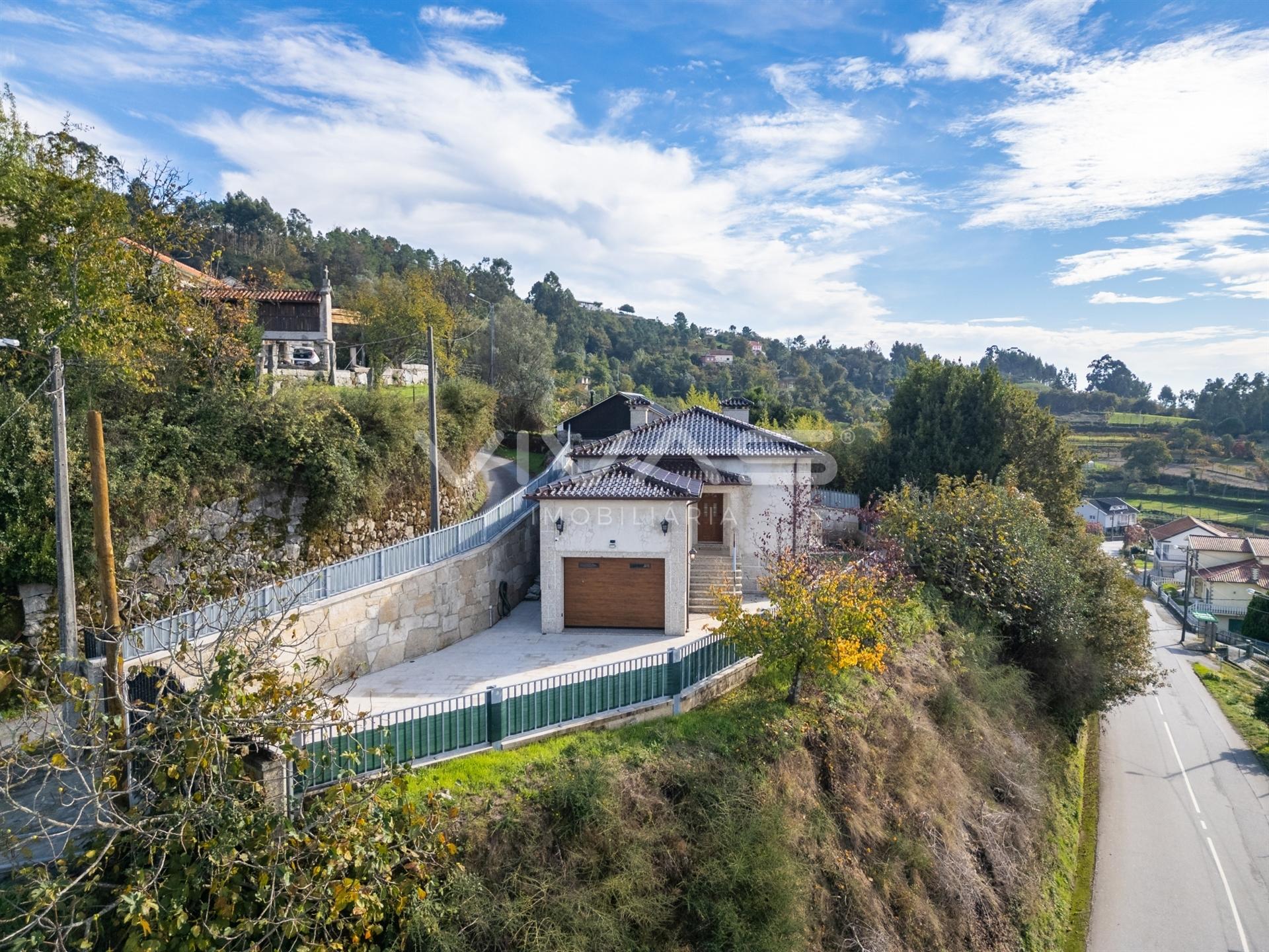 Moradia T3 Venda em Sande, Vilarinho, Barros e Gomide,Vila Verde