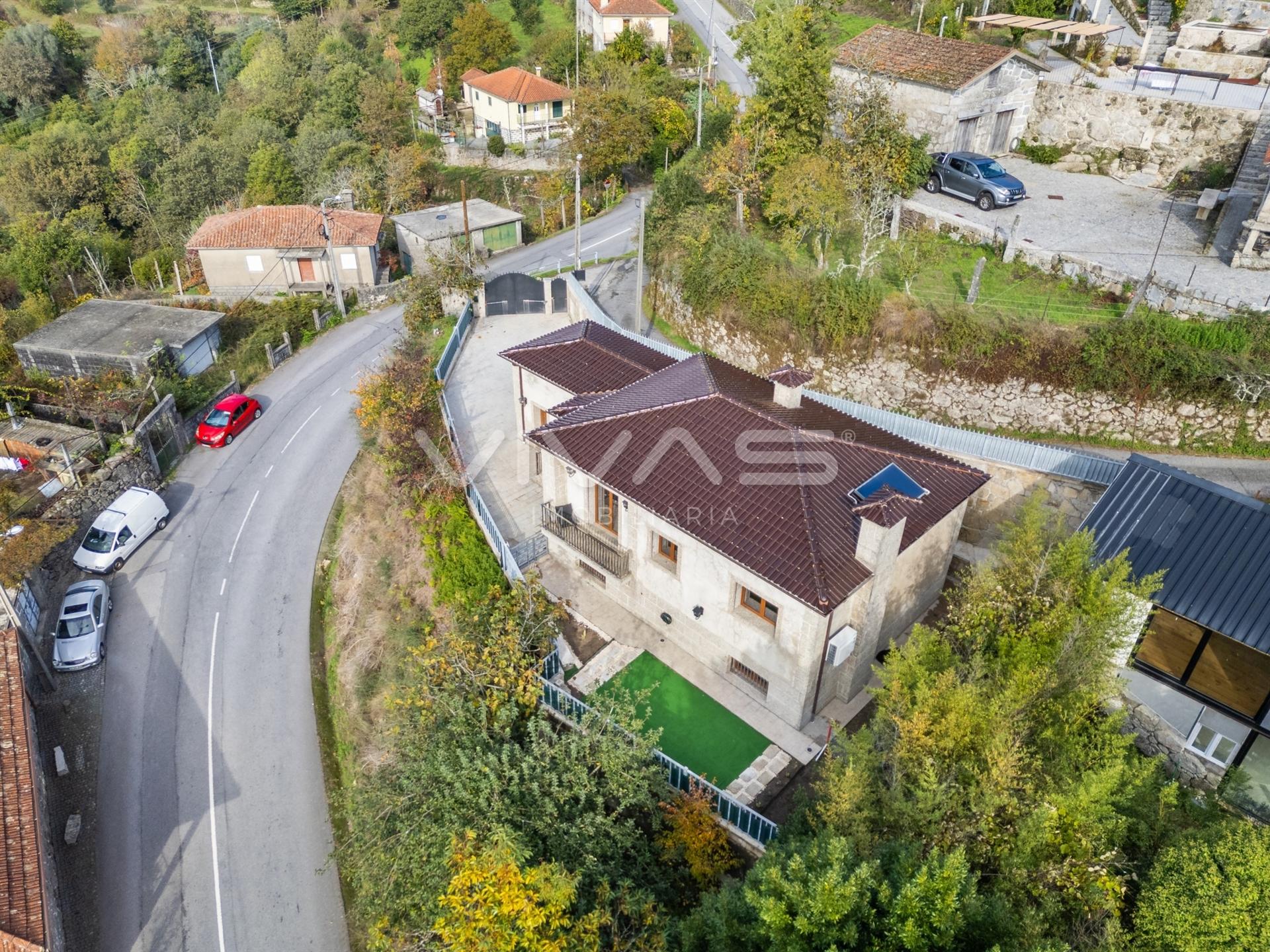 Moradia T3 Venda em Sande, Vilarinho, Barros e Gomide,Vila Verde