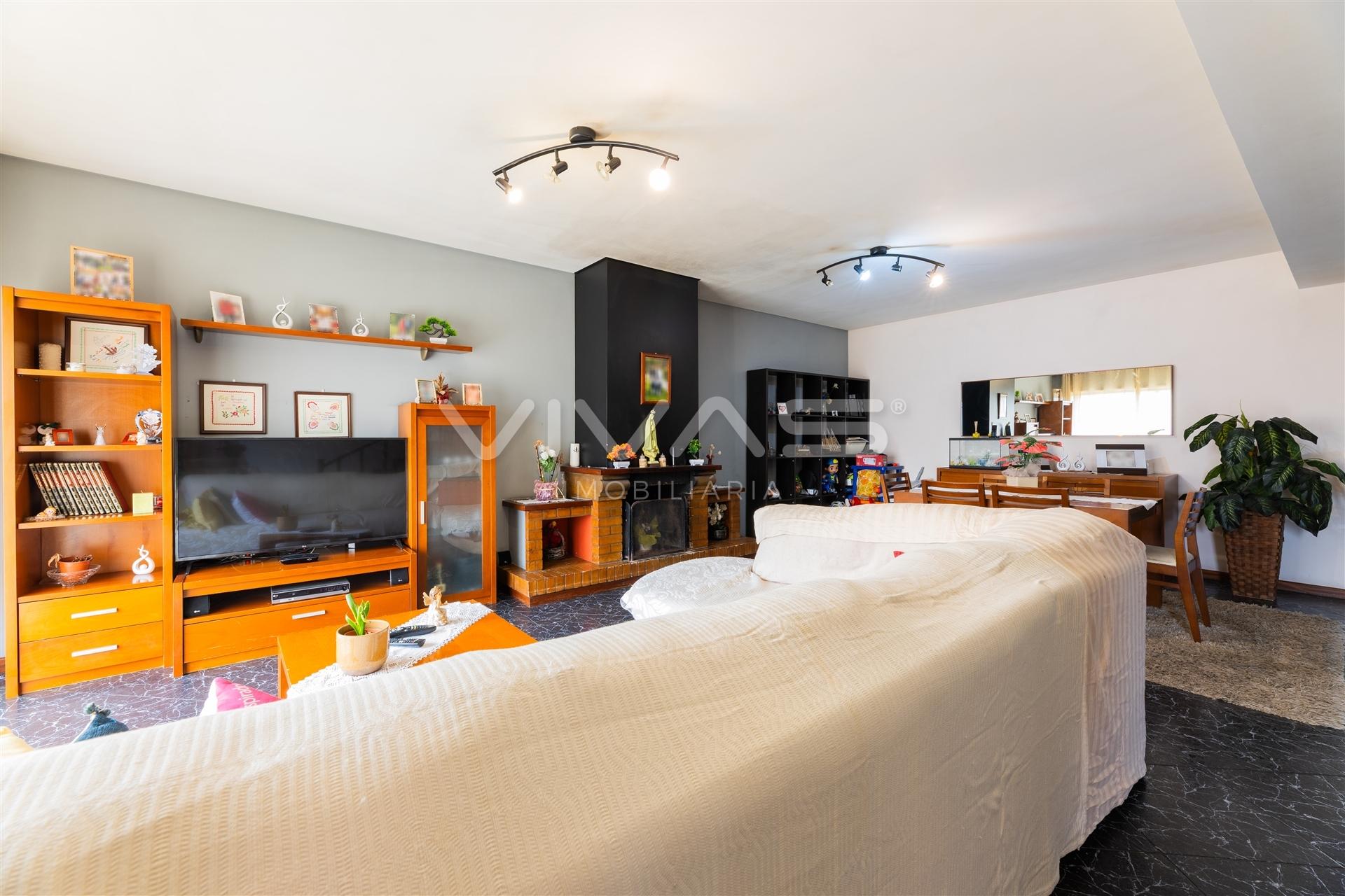 Moradia em Banda T3 Venda em Turiz,Vila Verde