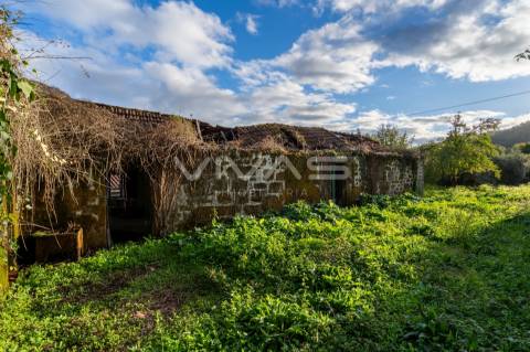 Moradia para Restaurar T3 Venda em Dossãos,Vila Verde