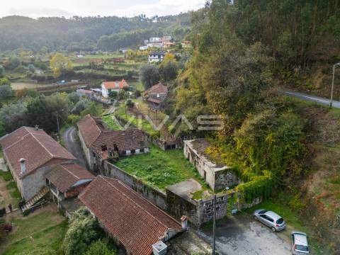 Moradia para Restaurar T3 Venda em Dossãos,Vila Verde