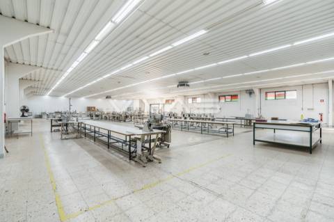 Pavilhão  Venda em Gême,Vila Verde