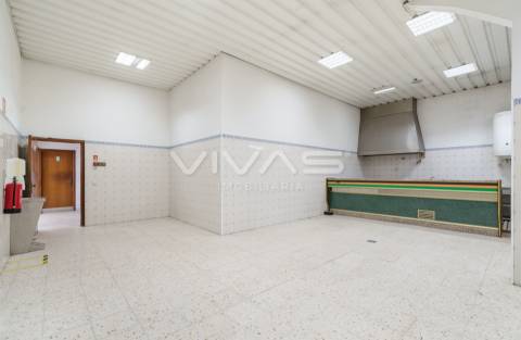 Pavilhão  Venda em Gême,Vila Verde