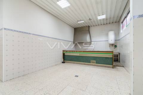 Pavilhão  Venda em Gême,Vila Verde