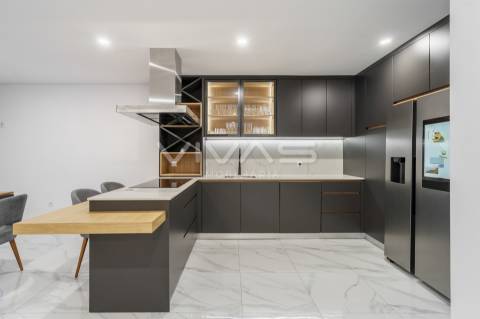 Moradia T3 Venda em Alpendorada, Várzea e Torrão,Marco de Canaveses