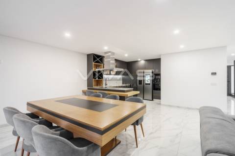 Moradia T3 Venda em Alpendorada, Várzea e Torrão,Marco de Canaveses