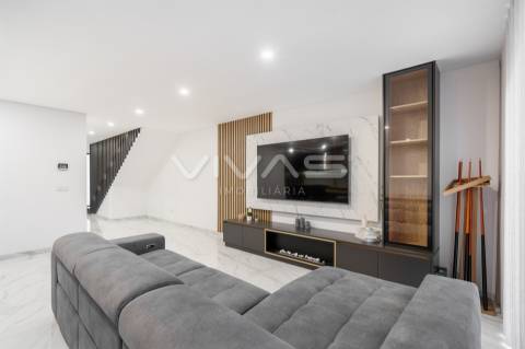 Moradia T3 Venda em Alpendorada, Várzea e Torrão,Marco de Canaveses