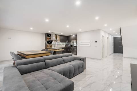 Moradia T3 Venda em Alpendorada, Várzea e Torrão,Marco de Canaveses