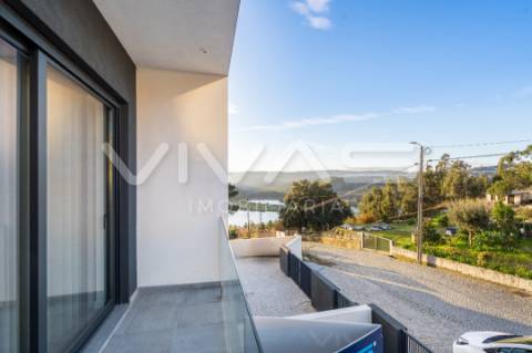 Moradia T3 Venda em Alpendorada, Várzea e Torrão,Marco de Canaveses