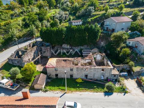 Moradia para Restaurar T0 Venda em Chorense e Monte,Terras de Bouro