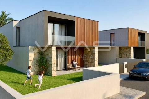 Moradia Geminada T3 Venda em Freiriz,Vila Verde
