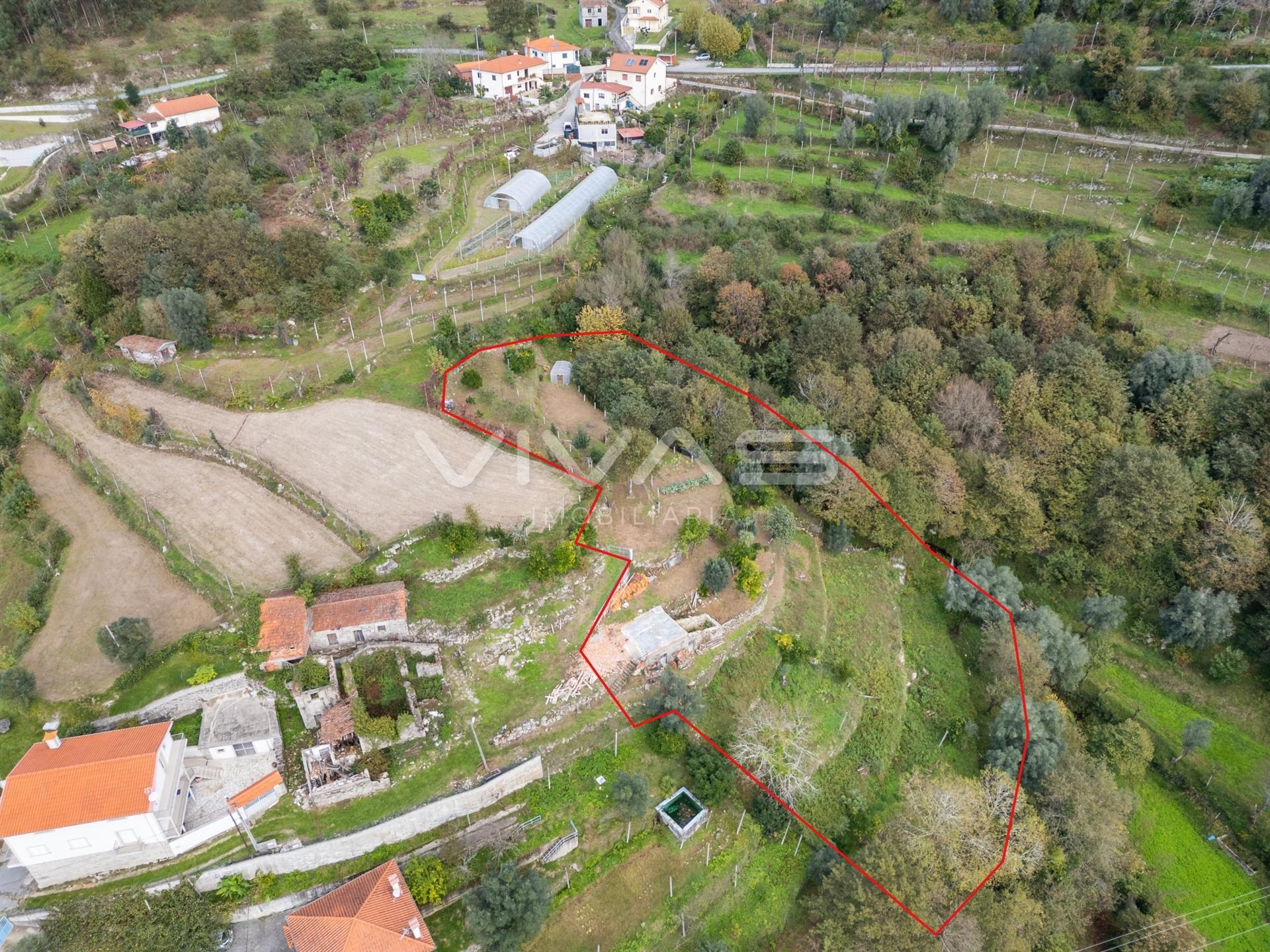 Moradia para Restaurar T0 Venda em Sande, Vilarinho, Barros e Gomide,Vila Verde