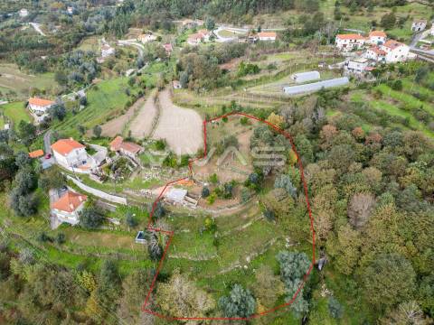 Moradia para Restaurar T0 Venda em Sande, Vilarinho, Barros e Gomide,Vila Verde