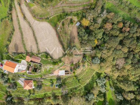 Moradia para Restaurar T0 Venda em Sande, Vilarinho, Barros e Gomide,Vila Verde