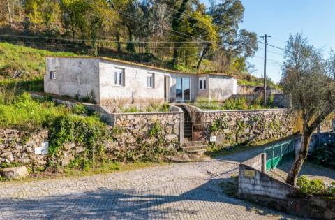 Moradia T2 Venda em Caldelas, Sequeiros e Paranhos,Amares