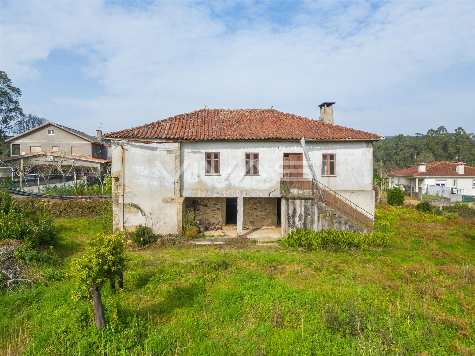 Moradia para Restaurar T0 Venda em Freiriz,Vila Verde