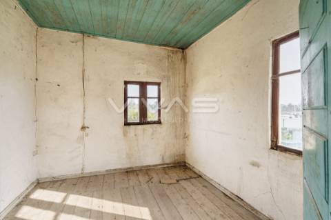 Moradia para Restaurar T0 Venda em Freiriz,Vila Verde